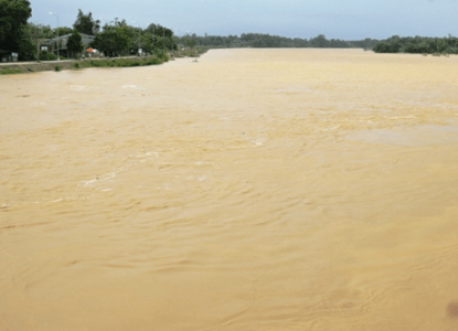 [TIN MỚI NHẤT] Lũ trên các sông ở Quảng Nam, Quảng Ngãi đang lên rất nhanh