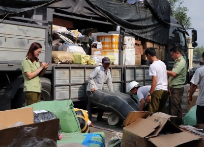 Quảng Nam: Tạm giữ hơn 1 tấn hàng hóa không có hóa đơn chứng từ