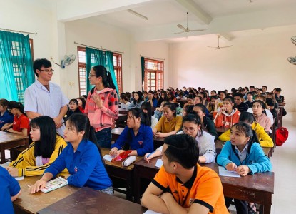Giving it Back to Kids tập huấn kỹ năng mềm dành cho sinh viên Quảng Nam