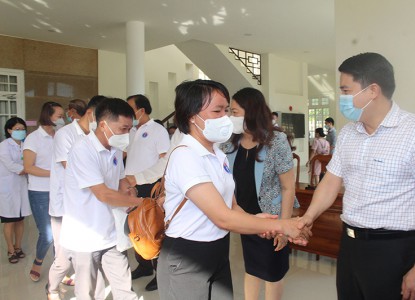 30 y bác sĩ Quảng Nam lên đường hỗ trợ TP Hồ Chí Minh chống dịch Covid-19