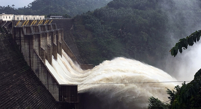 Thủy điện Sông Bung 4 và Đăk Mi 4 khẩn cấp vận hành đón lũ