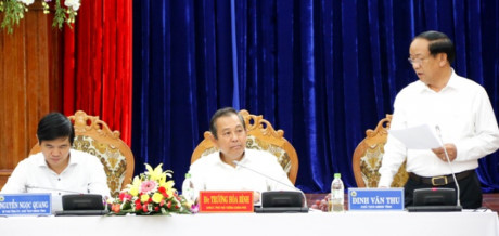 Ông Thu báo cáo Phó Thủ tướng về việc xử lý nợ đọng thuế với 2 công ty vàng Bồng Miêu, Phước Sơn.