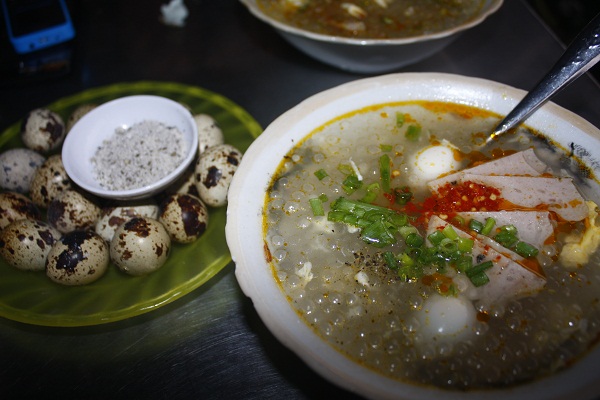 Khám phá 7 món ăn no bụng chỉ với 15.000 đồng tại Quảng Nam